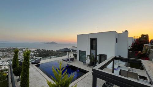 Villa Aylinda with private heated Pool