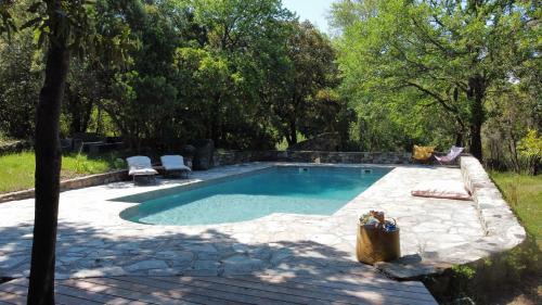 Villa Bergerie Baracco Argia, piscine, maquis et tradition corse pour 6 personnes