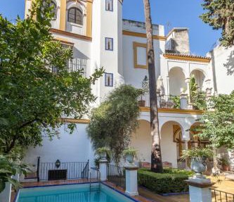 Villa Elvira, exclusive Pool and Gardens in the heart of Sevilla