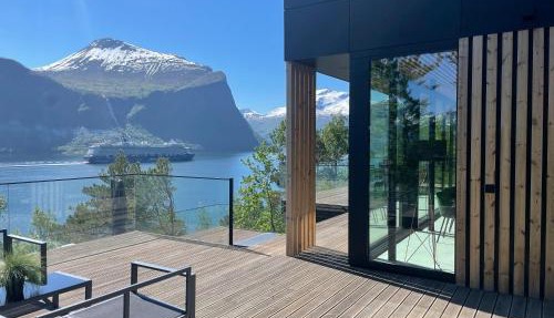 VILLA KRISTINA/ÅNDALSNES