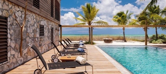 Villa Silver Sands | Beach Front - Located in Tropical Providenciales with Private Pool