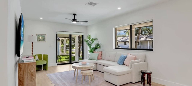 Villa Solé by Downtown & Beach