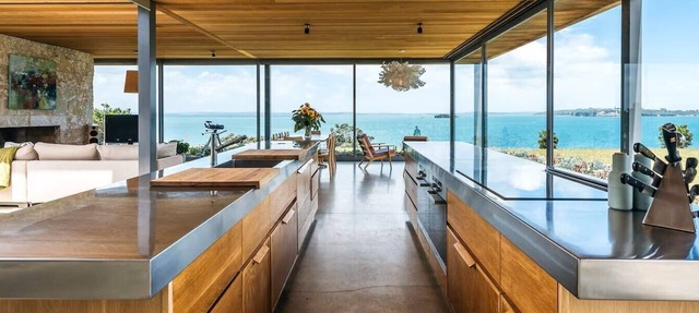 Waiheke Island Coastal Retreat