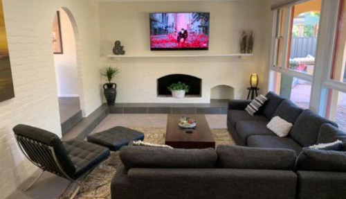 Warm and Spacious 5BR Home w WIFI and Multiple Parking - Hosted by Canstay