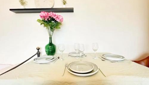 Wimbledon Area Apartment