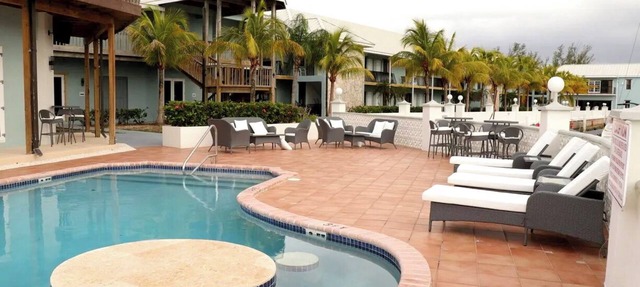 Xquisite Suites