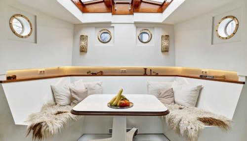 Your Houseboat Amsterdam