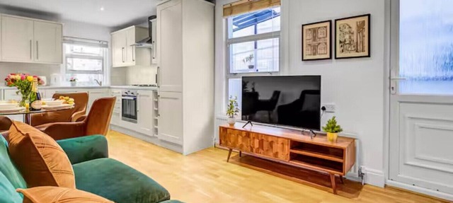 Your private South London retreat with garden and workspace