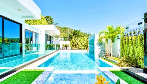 Zen-Inspired Villa Retreat, Resort-Style Pool, Stunning Rooftop & Kid-Friendly Playground