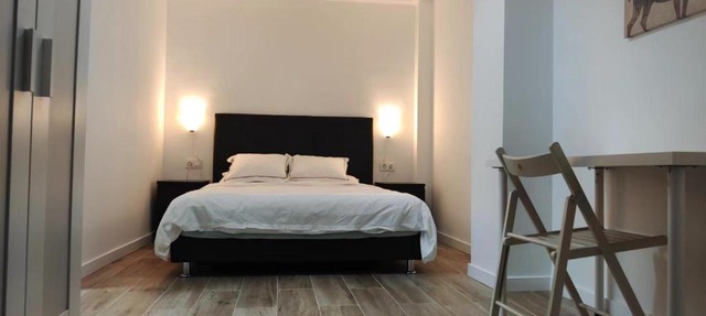 Zhenyu Apartments